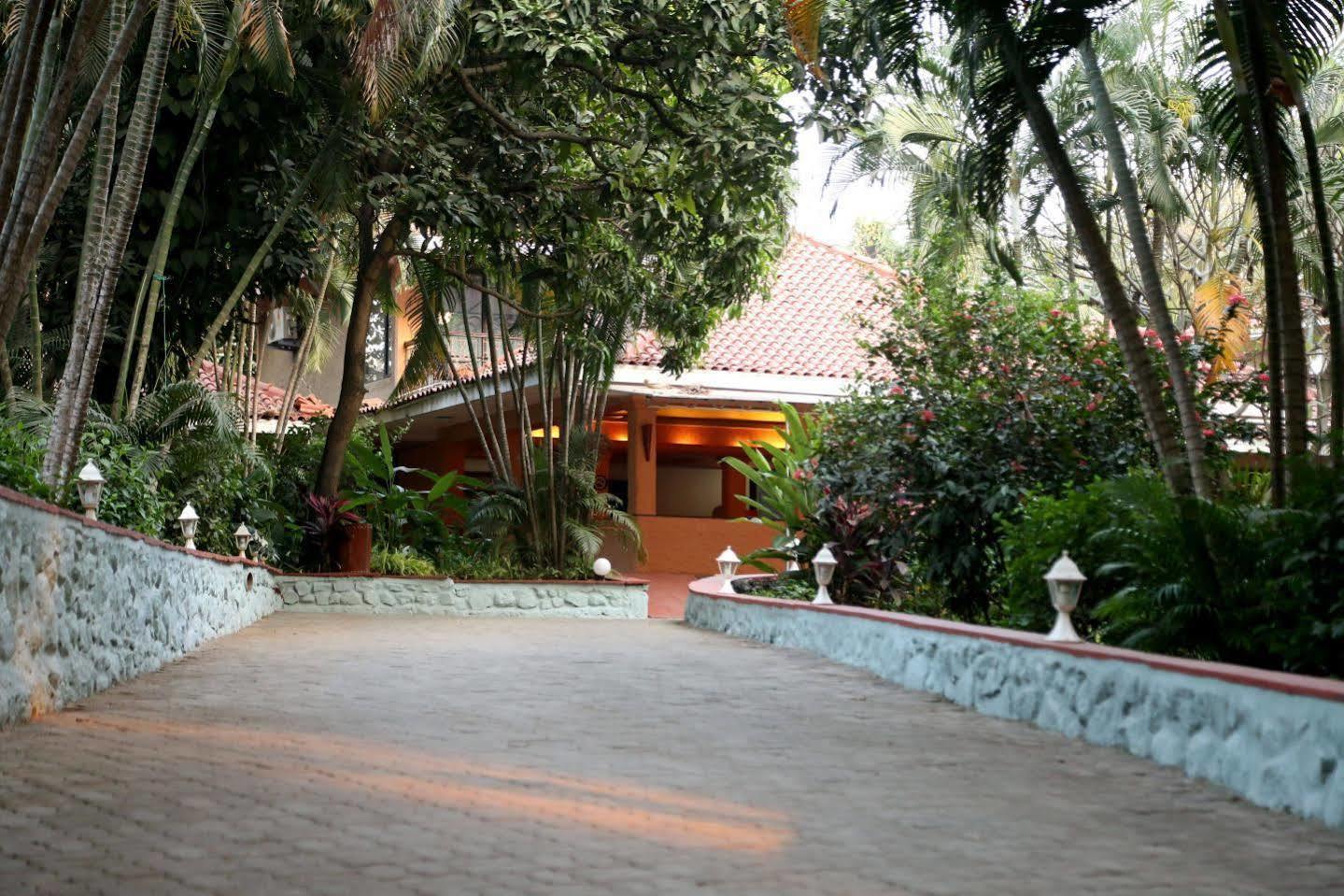 Outpost@Alibaug Hotel Alibág Kültér fotó
